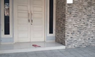 DISEWAKAN !! Rumah Siap Huni Jalan 2 Mobil di Kelapa Cengkir , Harga OK