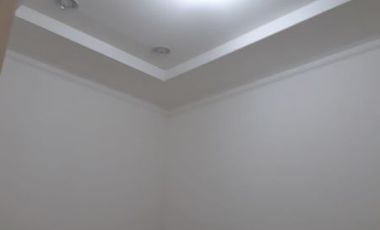 DISEWAKAN !! Rumah Siap Huni Jalan 2 Mobil di Kelapa Cengkir , Harga OK