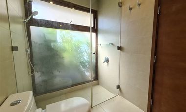 Oportunidad venta por viaje Casa 5D y 5B. Entrega inmediata.