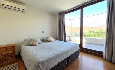 Oportunidad venta por viaje Casa 5D y 5B. Entrega inmediata.