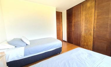Oportunidad venta por viaje Casa 5D y 5B. Entrega inmediata.