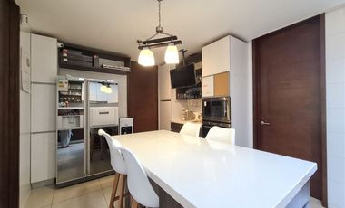 Oportunidad venta por viaje Casa 5D y 5B. Entrega inmediata.