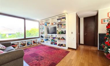 Oportunidad venta por viaje Casa 5D y 5B. Entrega inmediata.