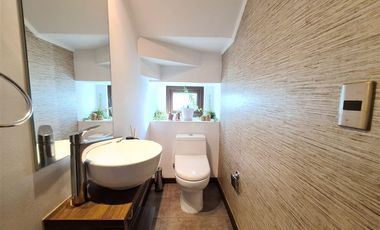 Oportunidad venta por viaje Casa 5D y 5B. Entrega inmediata.