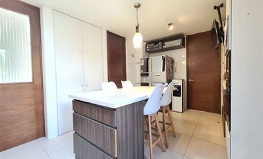 Oportunidad venta por viaje Casa 5D y 5B. Entrega inmediata.