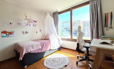 Oportunidad venta por viaje Casa 5D y 5B. Entrega inmediata.