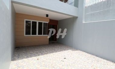 Beautiful Townhouse For Sale in Don Antonio near Commonwealth Avenue PH1004
