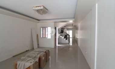 Beautiful Townhouse For Sale in Don Antonio near Commonwealth Avenue PH1004