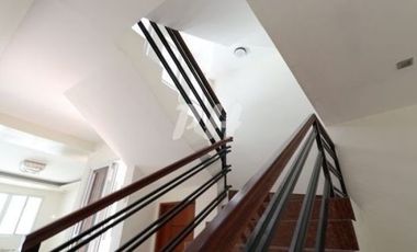 Beautiful Townhouse For Sale in Don Antonio near Commonwealth Avenue PH1004