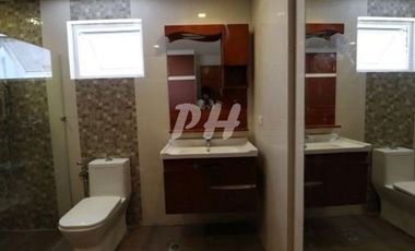 Beautiful Townhouse For Sale in Don Antonio near Commonwealth Avenue PH1004