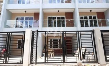 Beautiful Townhouse For Sale in Don Antonio near Commonwealth Avenue PH1004