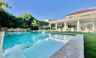 SE ARRIENDA HERMOSA CASA EN TIERRAS LINDAS