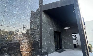 LOCAL COMERCIAL  EN VENTA