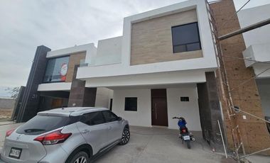 CASA EN VENTA EN SECTOR VIÑEDOS TORREÓN, COAHUILA