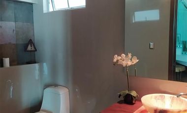 Residencia con Alberca y Amueblada