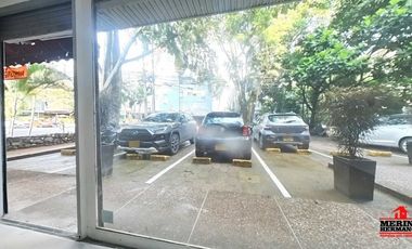 local en arriendo en el poblado. Cod A6067