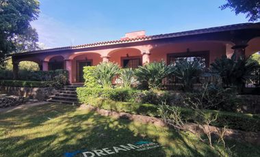 Tepoztlán Morelos: Hermosa Casa en Venta