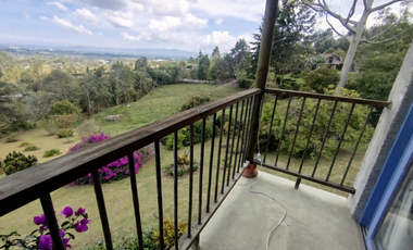finca en arriendo en via aeropuerto-guarne. Cod A400633