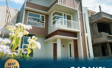 JUAL CEPAT BU! Villa Keluarga 2 Lantai Desain Futuristik Harga Anjlok