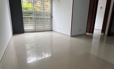 Alquilo Apartamento Piso 1, Conjunto Residencial Bosque Real, Valle del Lili, Sur de Cali.. Cod A12000