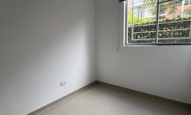 Alquilo Apartamento Piso 1, Conjunto Residencial Bosque Real, Valle del Lili, Sur de Cali.. Cod A12000