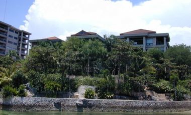 2 Bedroom Condo with Sea View in Mactan for Rent