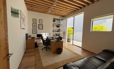 ESPECTACULAR CASA CALLE CERRADA PEDREGAL