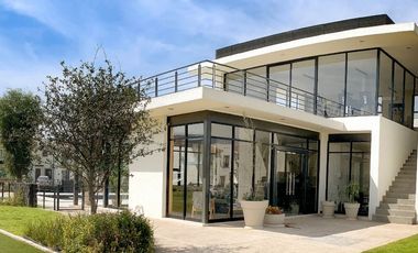 Bonita Casa de 3 Recámaras en Zákia