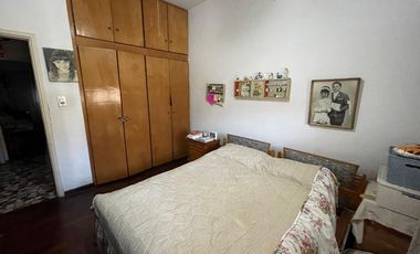 Casa para 2 Familias en venta en Bernal Oeste