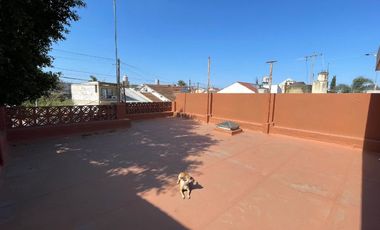 Casa para 2 Familias en venta en Bernal Oeste