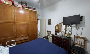 Casa para 2 Familias en venta en Bernal Oeste