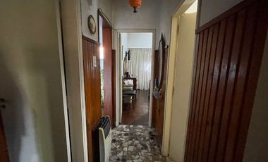 Casa para 2 Familias en venta en Bernal Oeste
