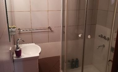 Casa para 2 Familias en venta en Bernal Oeste