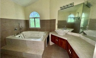 VENTA CASA EN ALTOS DEL MARIA CON 576 mts