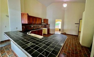 VENTA CASA EN ALTOS DEL MARIA CON 576 mts