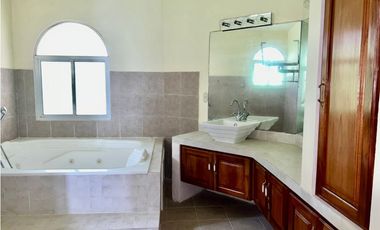 VENTA CASA EN ALTOS DEL MARIA CON 576 mts