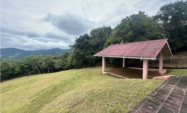 VENTA CASA EN ALTOS DEL MARIA CON 576 mts