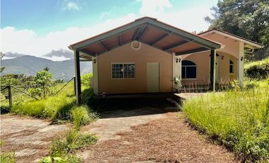 VENTA CASA EN ALTOS DEL MARIA CON 576 mts