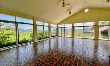 VENTA CASA EN ALTOS DEL MARIA CON 576 mts