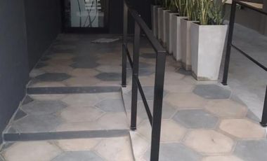 Espacioso y confortable departamento de dos ambientes con balcón a estrenar en la calle Monseñor Marcón 3433, San justo centro, a pocos metros de la a