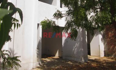 # 🏡 CASA ALGARROBO - Tu Hogar Ideal en La Mariposa ✨

🎯 **Oportunidad Única en Casco Gris**
Descubre esta excepcional casa de 207 m² construidos so