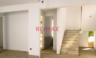 # 🏡 CASA ALGARROBO - Tu Hogar Ideal en La Mariposa ✨

🎯 **Oportunidad Única en Casco Gris**
Descubre esta excepcional casa de 207 m² construidos so