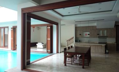For Rent Tropical-Style Townhouse at Kemang