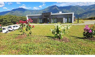 Venta Casa Campestre en Vereda La Veta Copacabana.