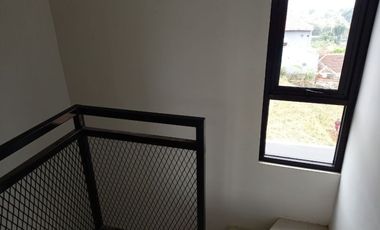 Ready Stock rumah dijual mewah elite cantik konsep ala villa Di Padasuka cicaheum