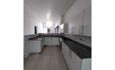 ALQUILO CASA. EN ARRAIJAN JUAN DEMOSTENES RESIDENCIA VISTA VERDE  3R