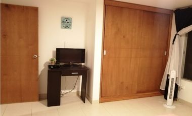 Venta de Casa de 190 m2 en 650 mill neg, en Mesitas del Colegio cund.
