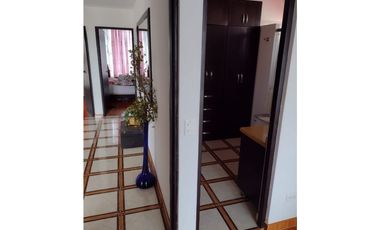 Venta de Casa de 190 m2 en 650 mill neg, en Mesitas del Colegio cund.