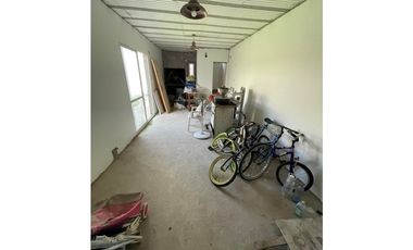 VENTA DE CASA A TERMINAR CON PLANOS EN BARRIO SAN CARLOS