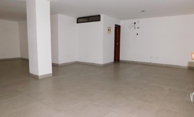 edificio en arriendo/venta en abajo. Cod V91050